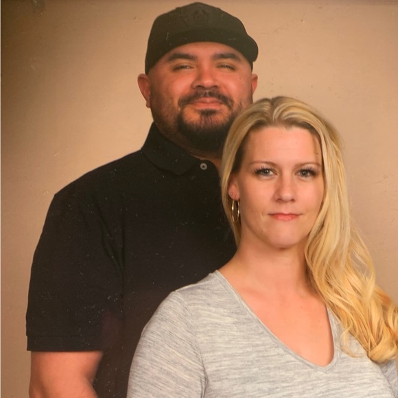 Meet your Posher, Dawn Marie 💕💕💕Happy Poshing y’all… - Picture 2 of 3